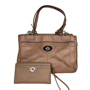 Coach Purse Penelope Metallic Gold Bronze Pebbled Leather F16531 Wristlet Wallet